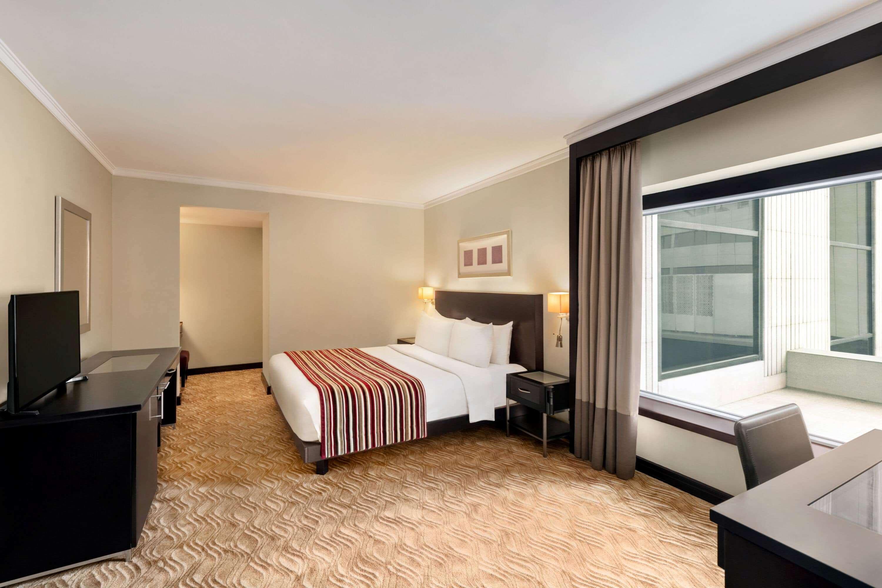 Ramada Plaza By Wyndham Dubai Deira Hotel Exterior photo