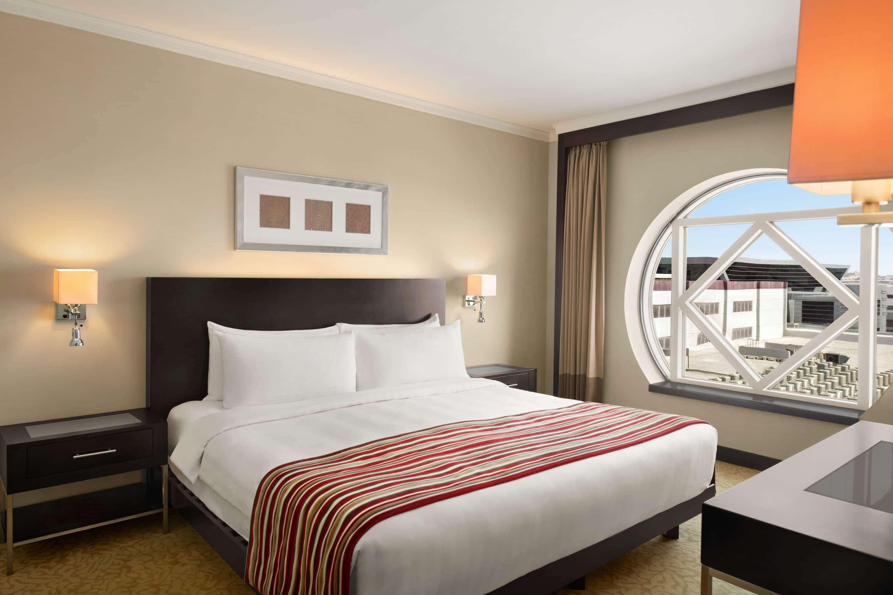 Ramada Plaza By Wyndham Dubai Deira Hotel Exterior photo