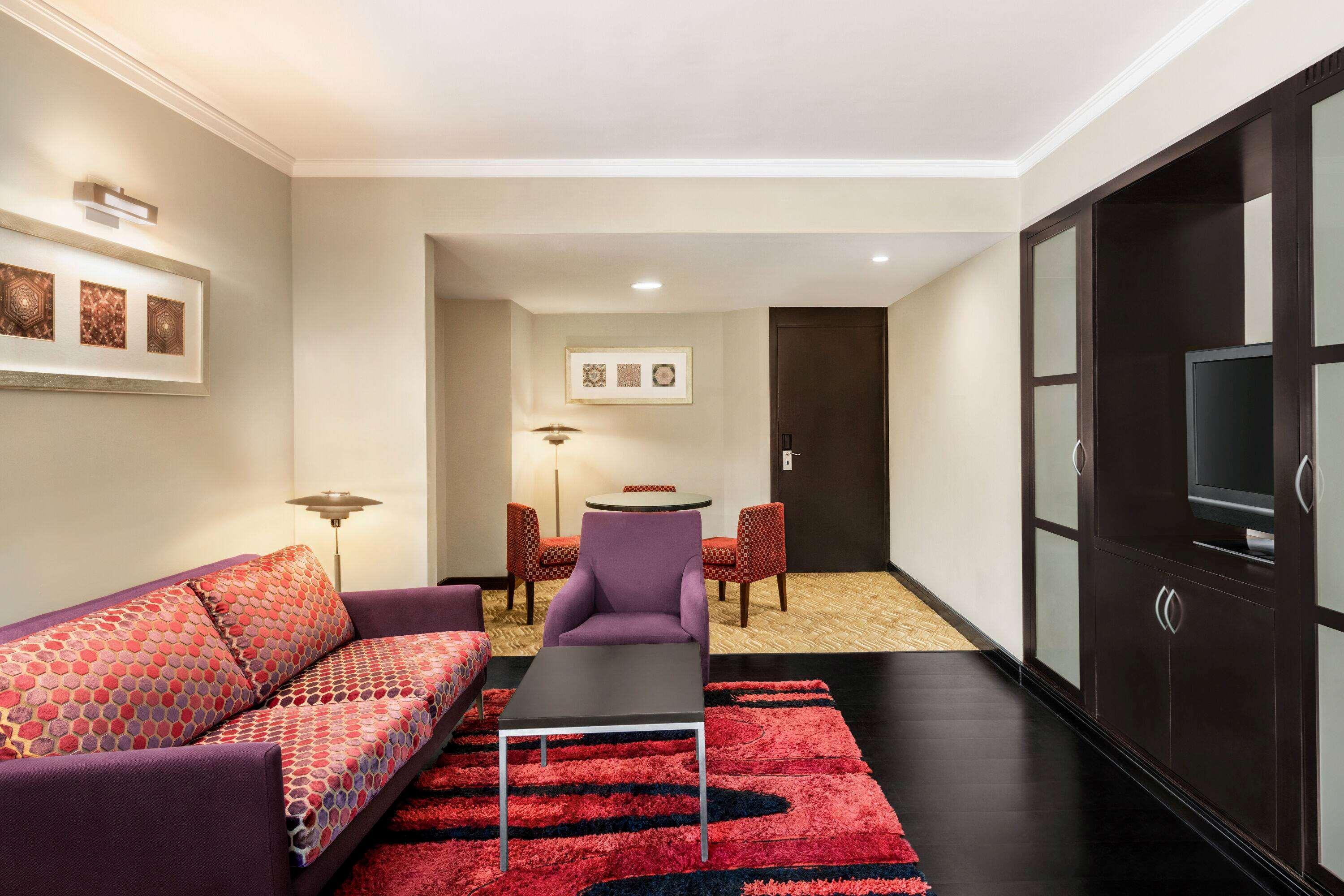 Ramada Plaza By Wyndham Dubai Deira Hotel Exterior photo