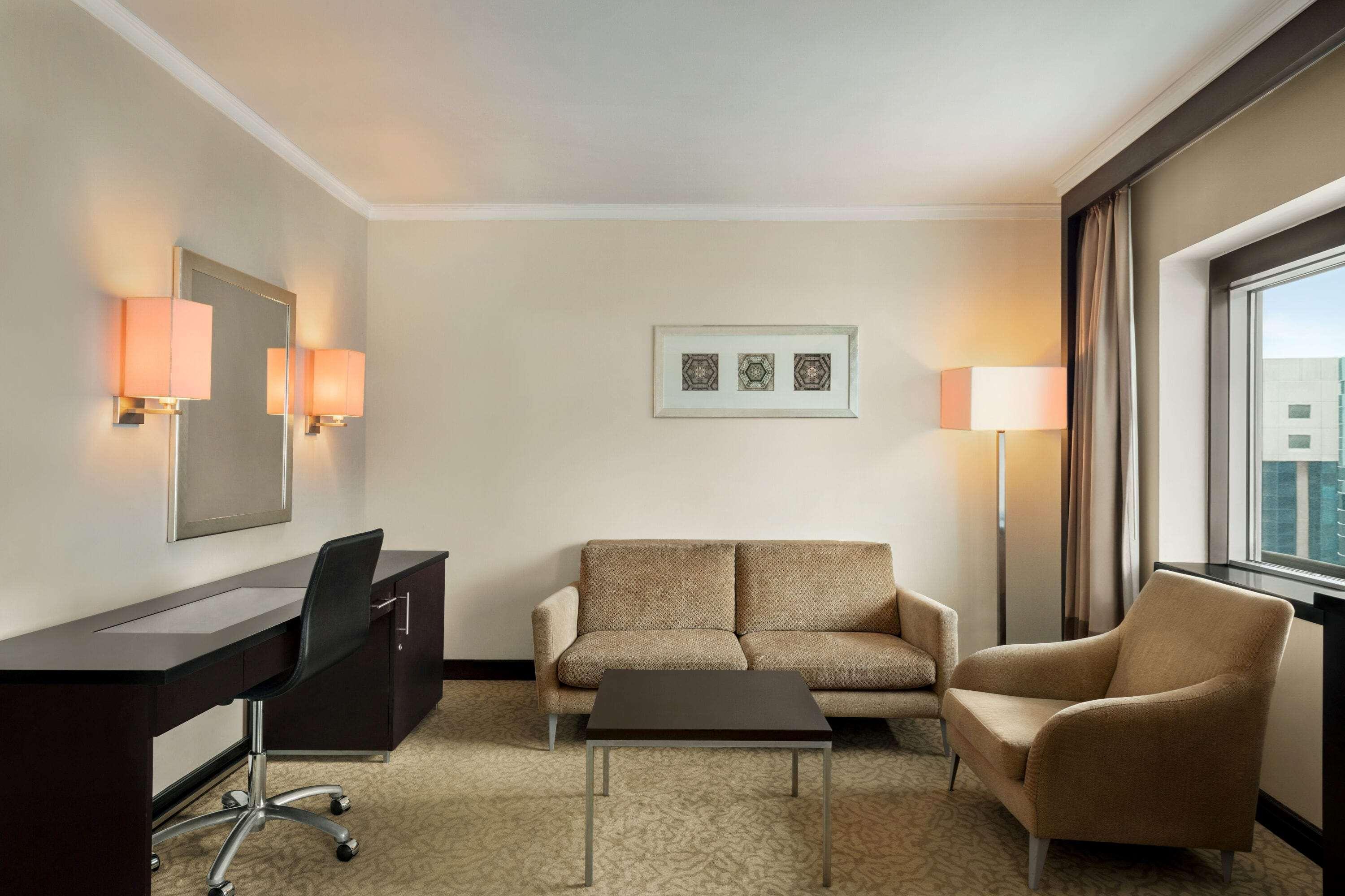 Ramada Plaza By Wyndham Dubai Deira Hotel Exterior photo