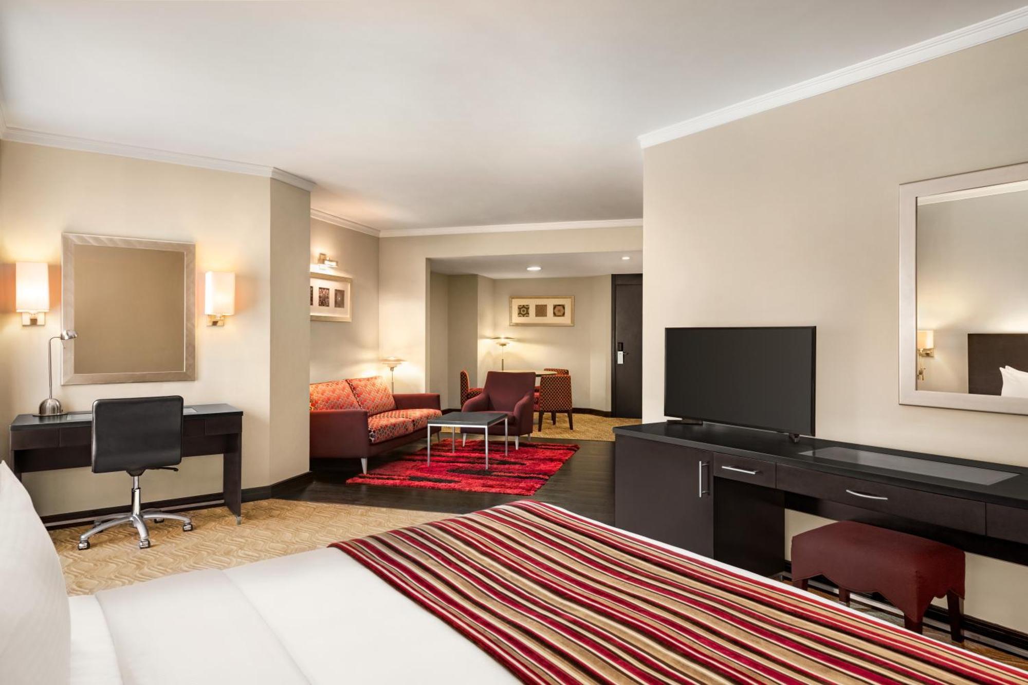 Ramada Plaza By Wyndham Dubai Deira Hotel Exterior photo