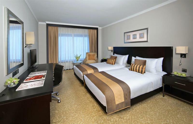Ramada Plaza By Wyndham Dubai Deira Hotel Exterior photo